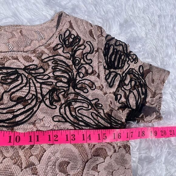 Free People Lace Dress Tunic Embroidered Ruffle Short Sleeve Tan Black Size XS - Picture 6 of 8